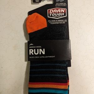 Darn Tough Men's Merino Run Sock size Large